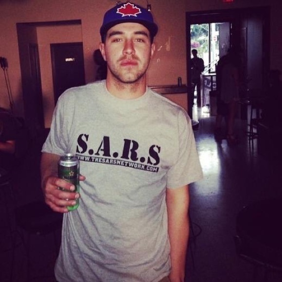 Meet your Posher, Lee - Picture 1 of 1